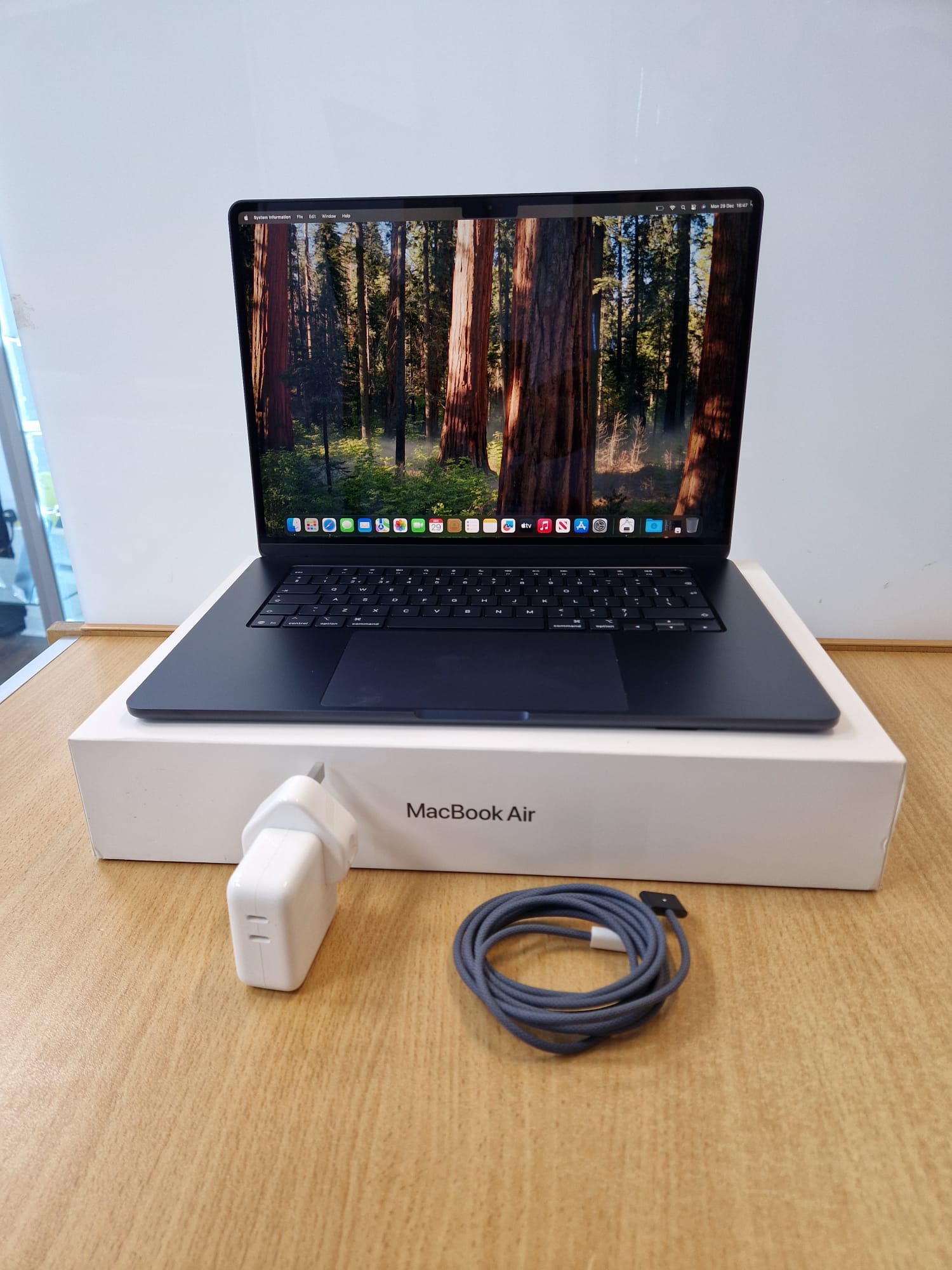 Pre-owned Apple MacBook Air 15